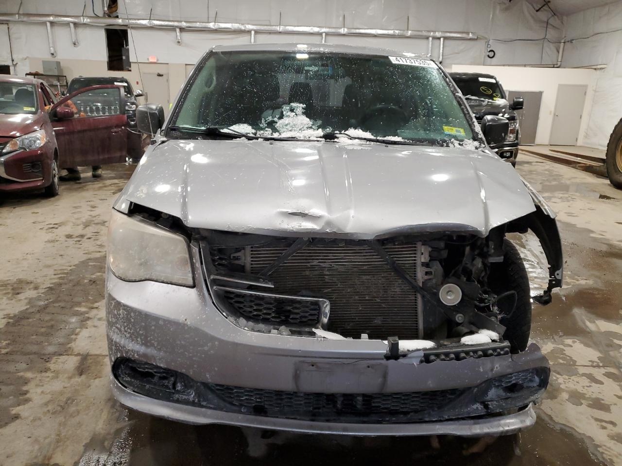 2014 Dodge Caravan VIN 2C4RDGBG2ER298840 Copart auction photo, front end damage thumbnail 5