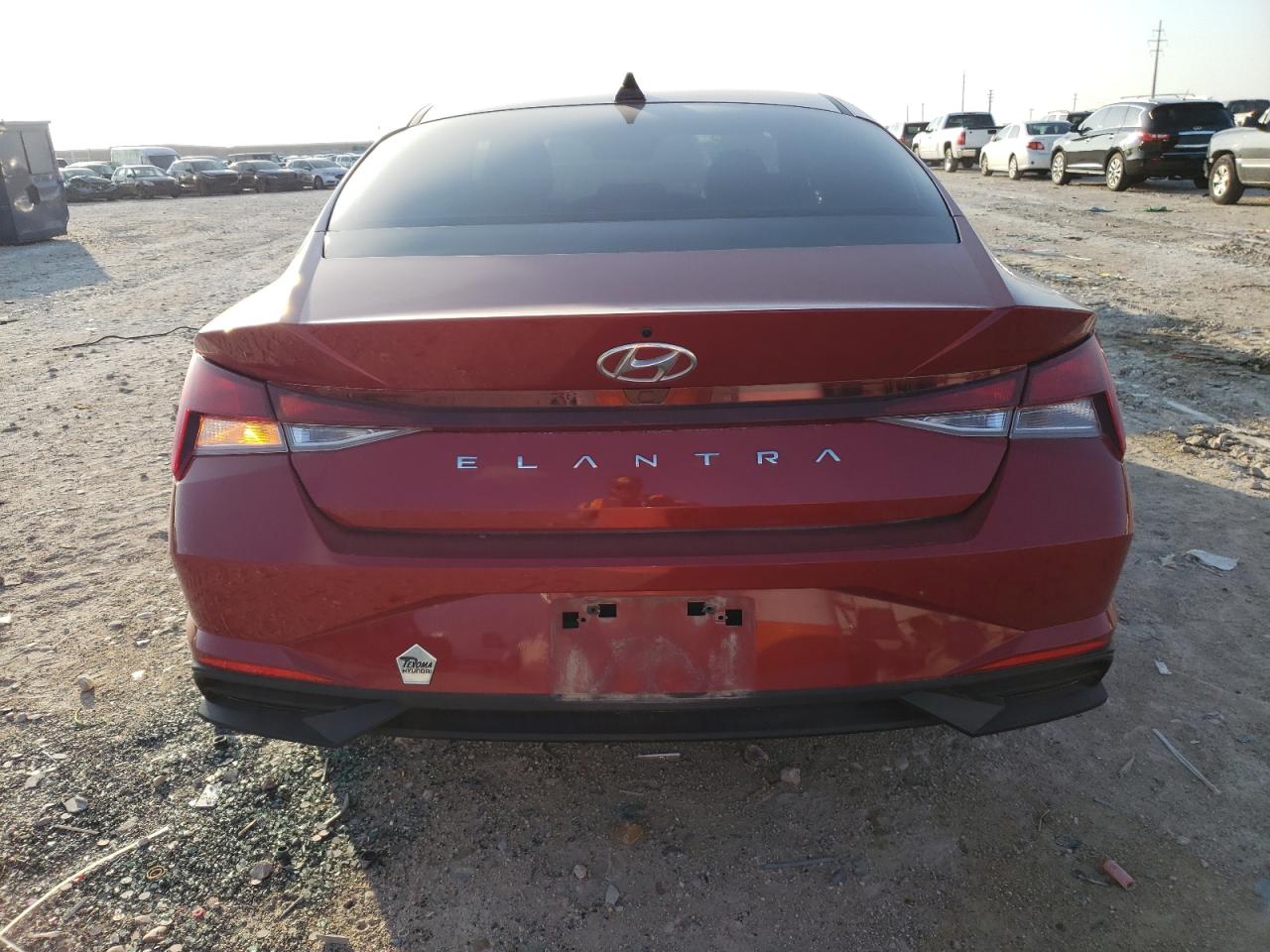 2022 Hyundai Elantra VIN KMHLM4AG3NU330750 Copart auction photo, side / front end damage thumbnail 6