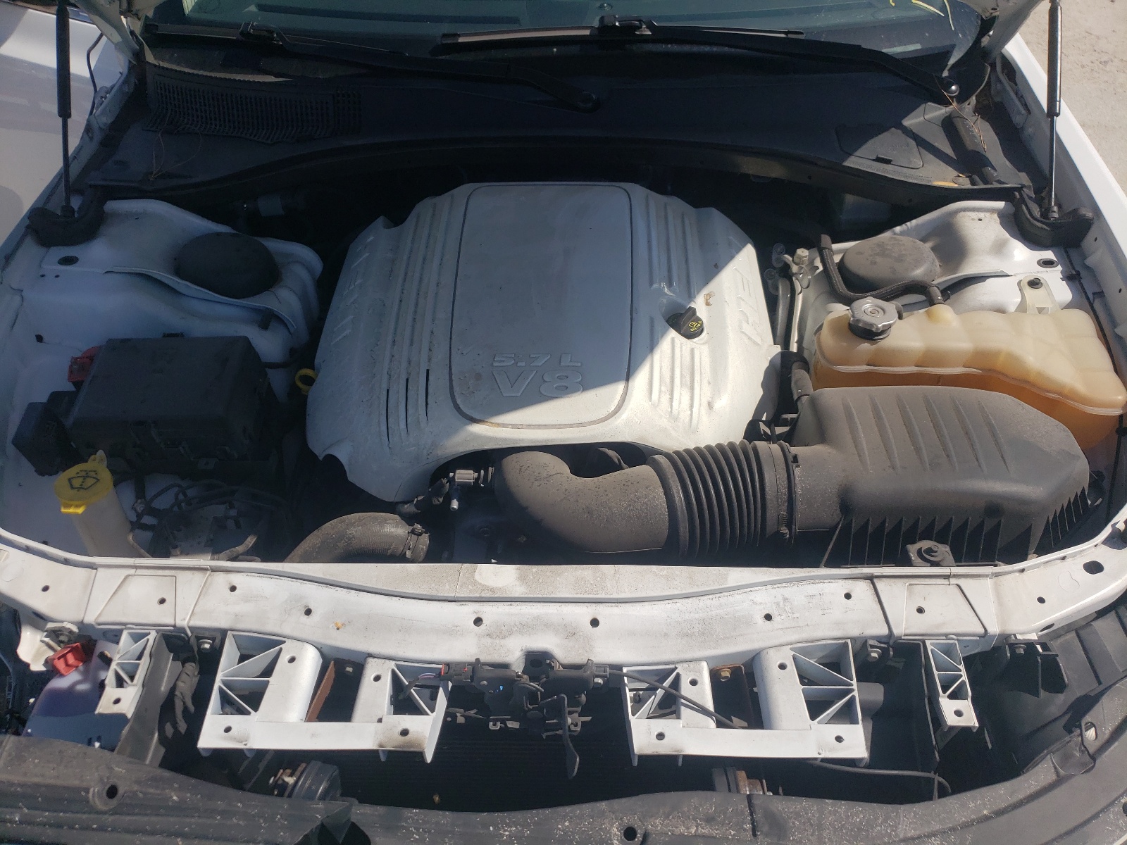 2016 Chrysler 300 VIN 2C3CCAPT6GH161537 Copart auction photo, front end damage thumbnail 7