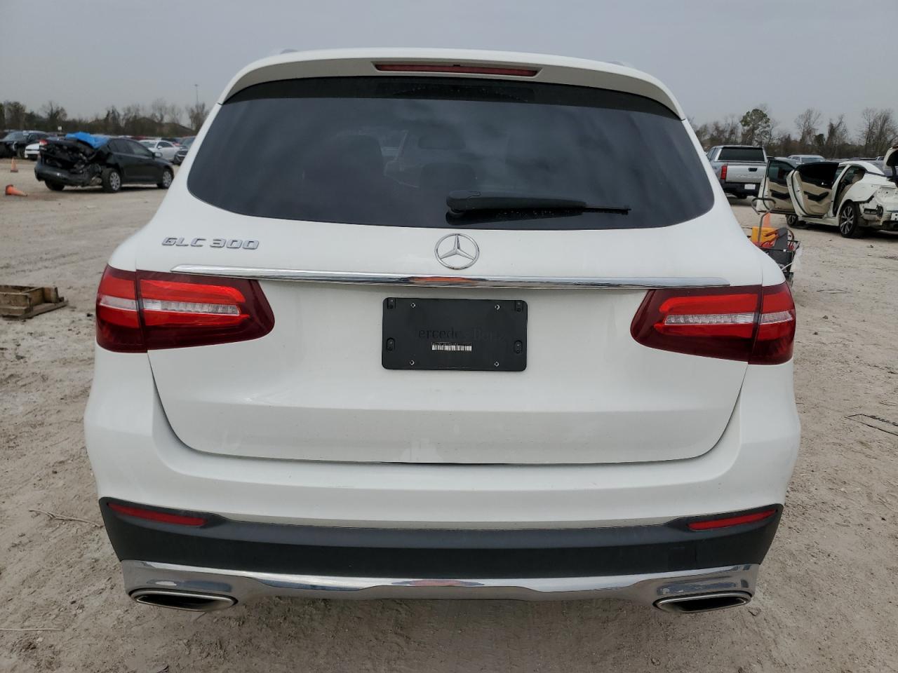 2019 Mercedes-Benz GLC VIN WDC0G4JB2KF609796 Copart auction photo, front end / side damage thumbnail 6