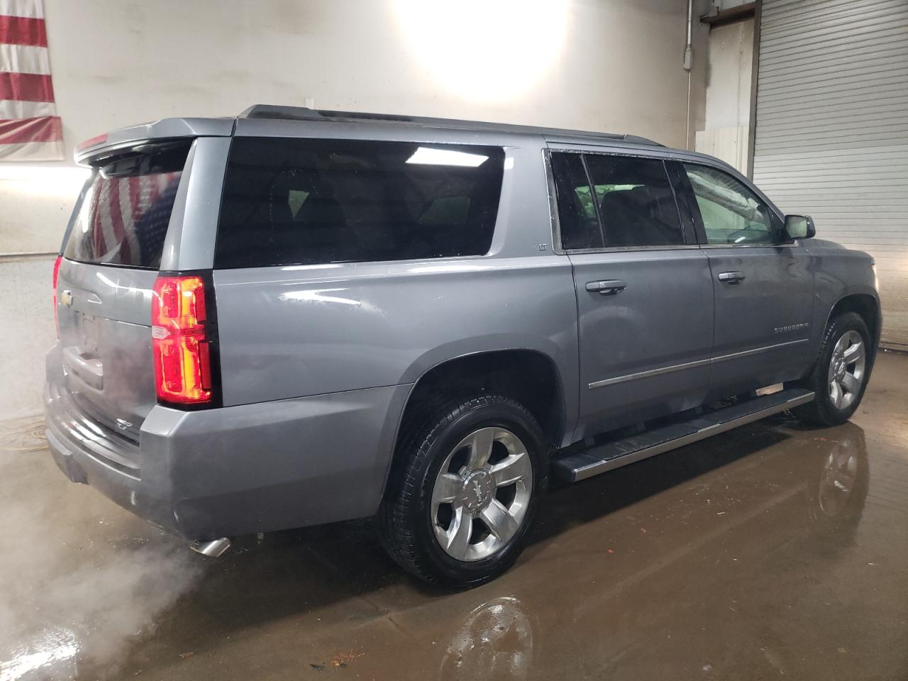 2019 Chevrolet Suburban VIN 1GNSKHKC4KR295120 Copart auction photo, side damage thumbnail 3