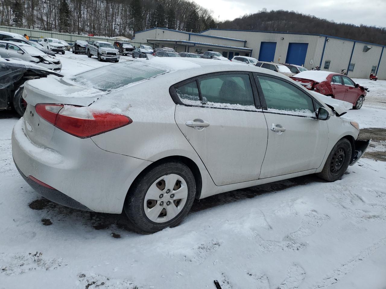 2014 KIA Forte VIN KNAFK4A62E5171189 Copart auction photo, front end damage thumbnail 3