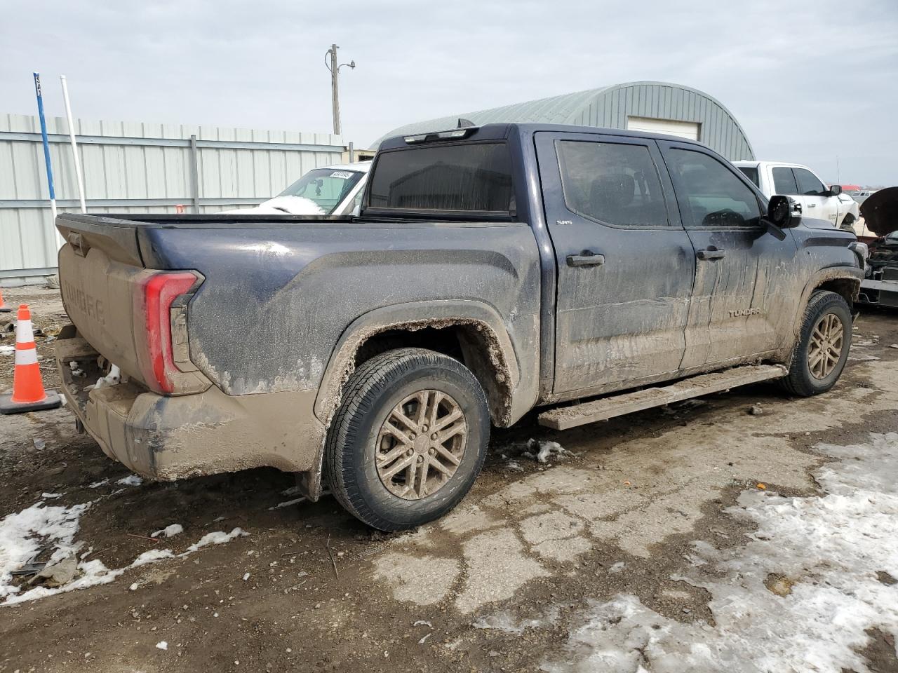 2022 Toyota Tundra VIN 5TFLA5DB8NX047651 Copart auction photo, front end damage thumbnail 3