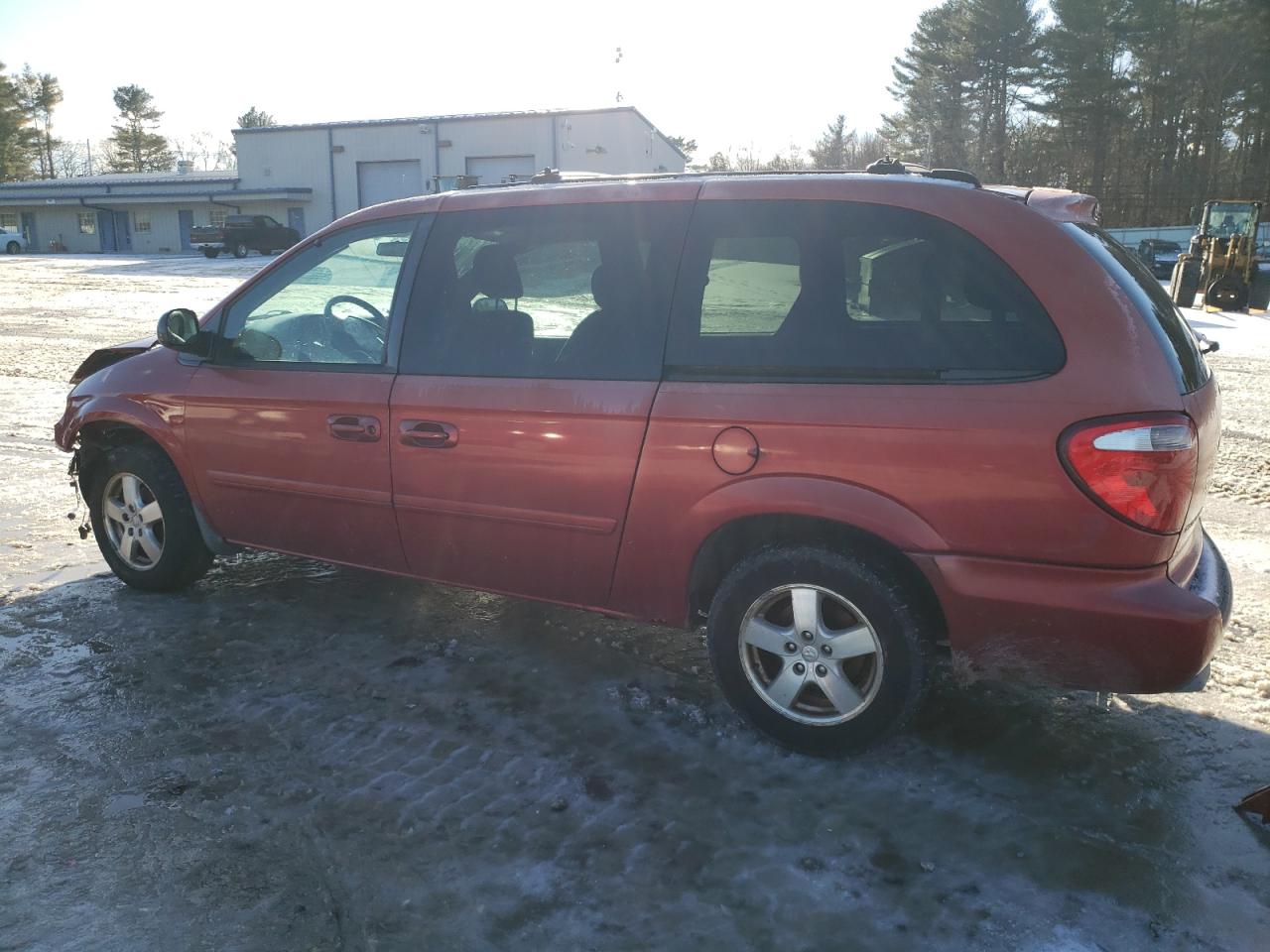 2005 Dodge Caravan VIN 2D4GP44L05R104736 Copart auction photo, front end / side damage thumbnail 2