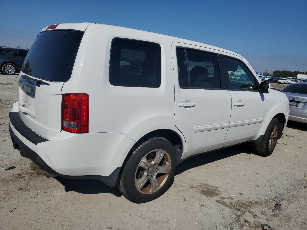 2013 Honda Pilot VIN 5FNYF3H77DB018345 Copart auction photo, front end damage thumbnail 3