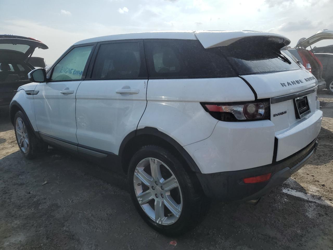 2015 Land Rover Range Rover VIN SALVP2BG4FH025400 Copart auction photo, water/flood damage thumbnail 2