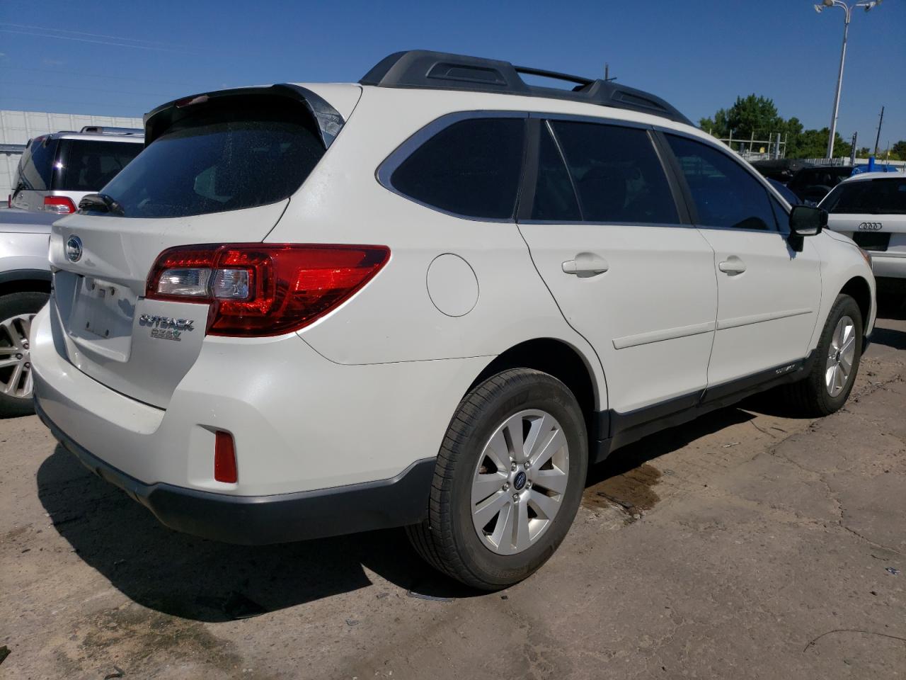 2017 Subaru Outback VIN 4S4BSAAC8H3269032 Copart auction photo, hail / minor dent/scratches damage thumbnail 3