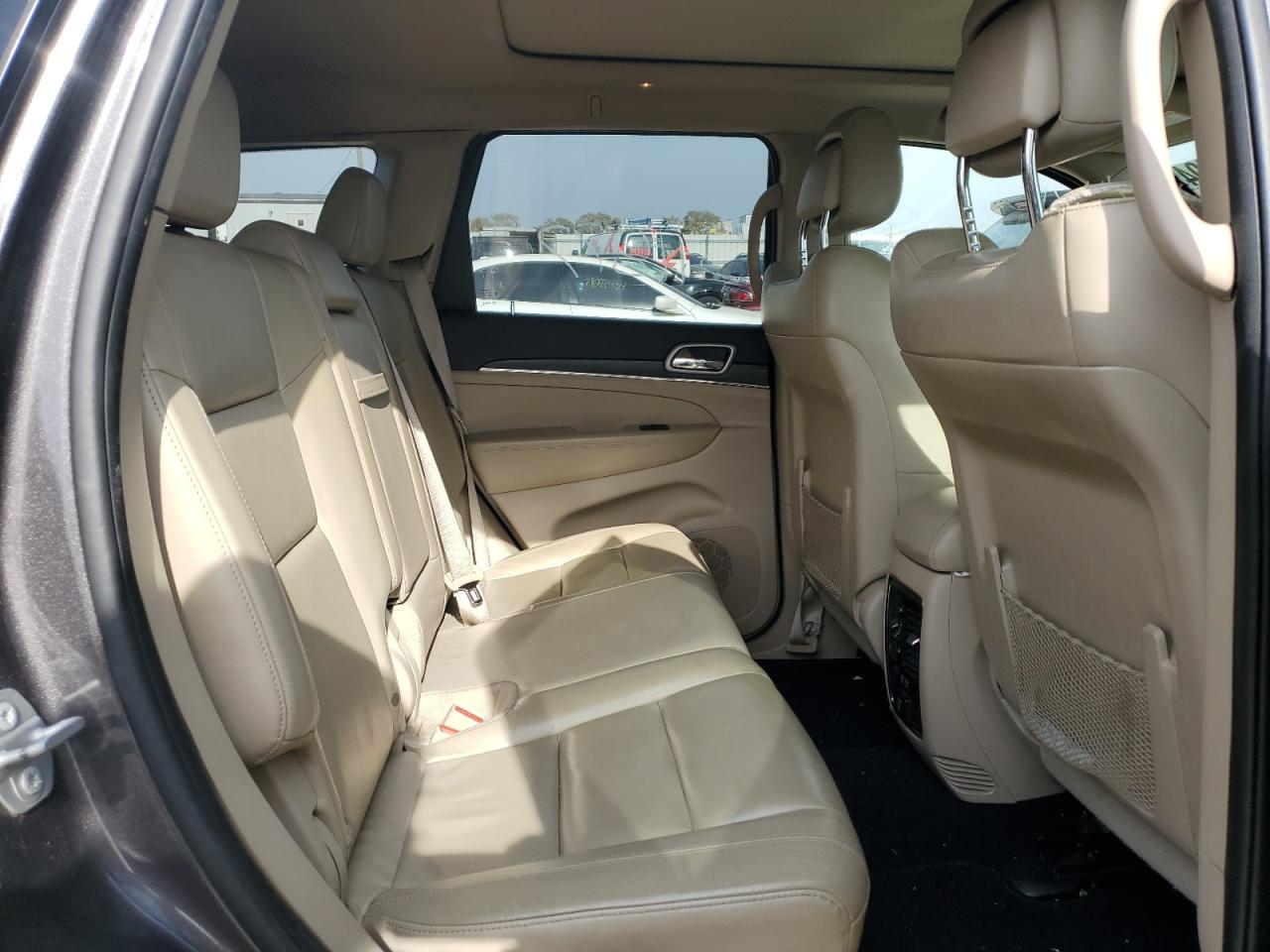 2021 Jeep Grand Cherokee VIN 1C4RJFBG3MC525897 Copart auction photo, vandalism damage thumbnail 11