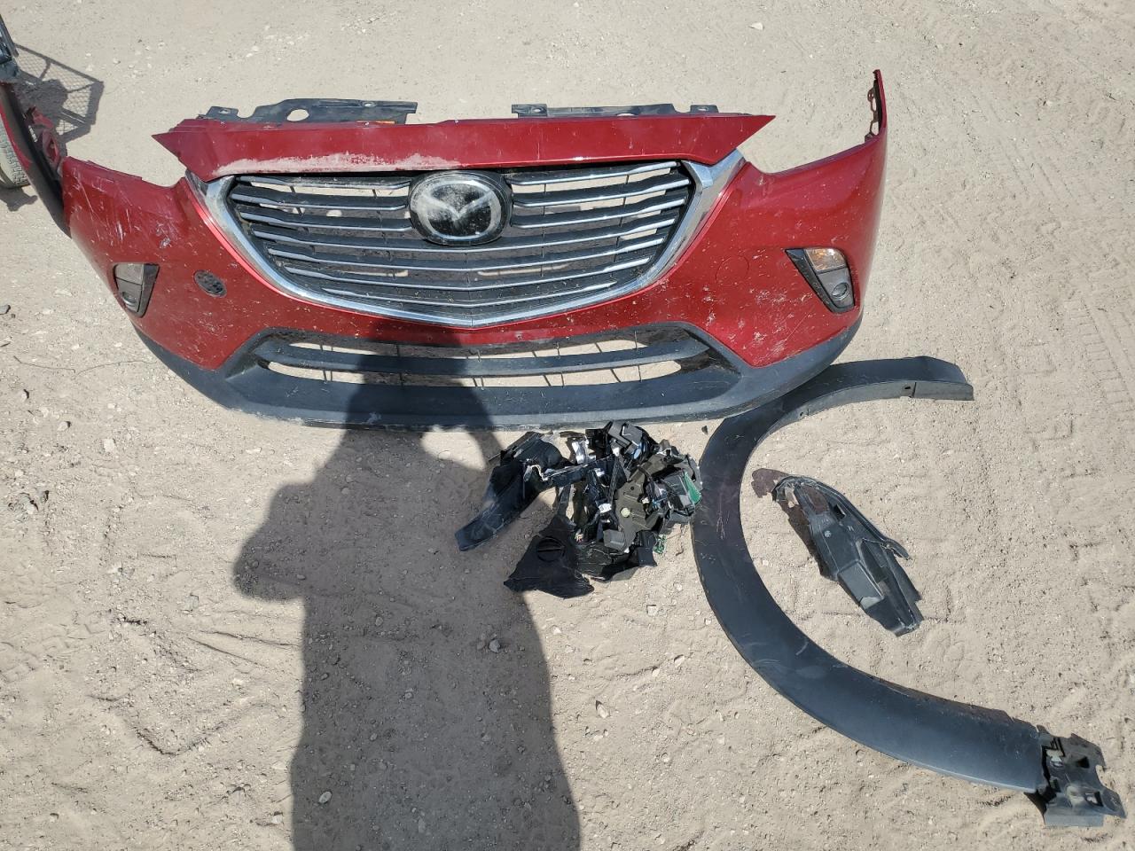 2016 Mazda CX-3 VIN JM1DKBD77G0103957 Copart auction photo, front end damage thumbnail 13