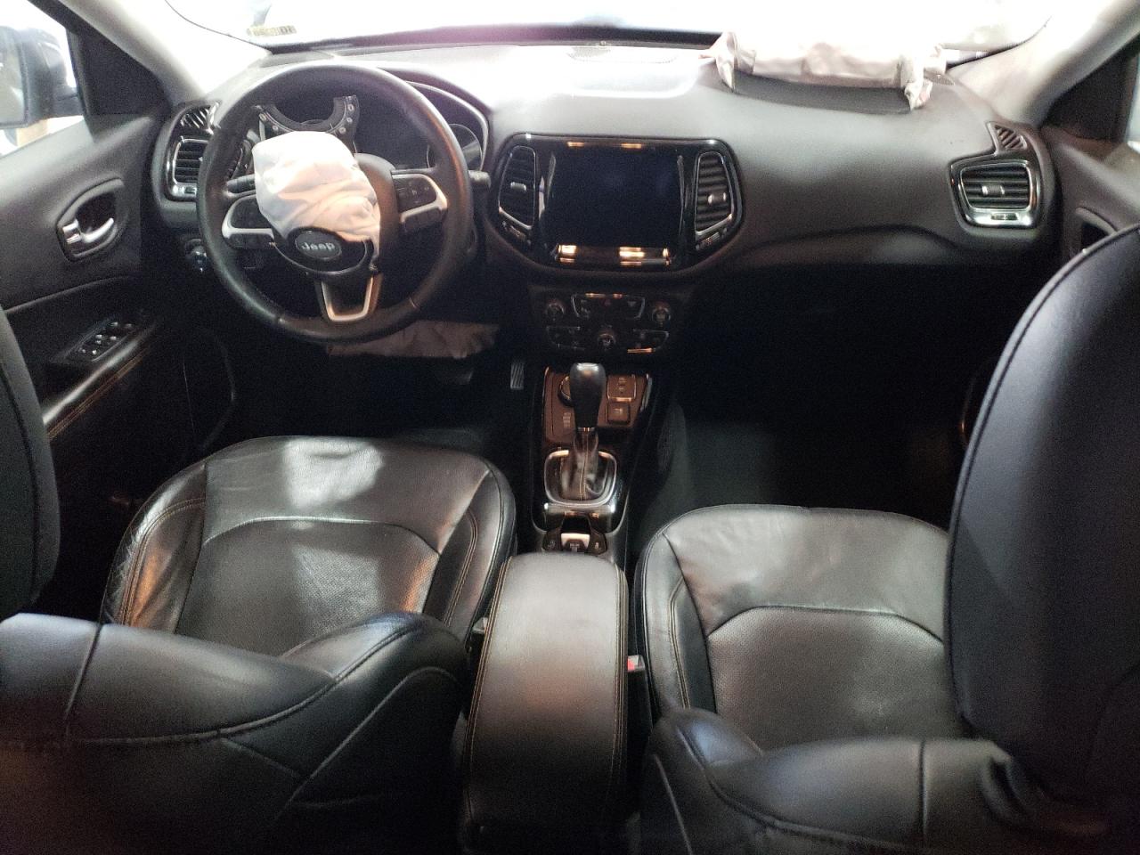 2017 Jeep Compass VIN 3C4NJDCB7HT636078 Copart auction photo, all over damage thumbnail 8