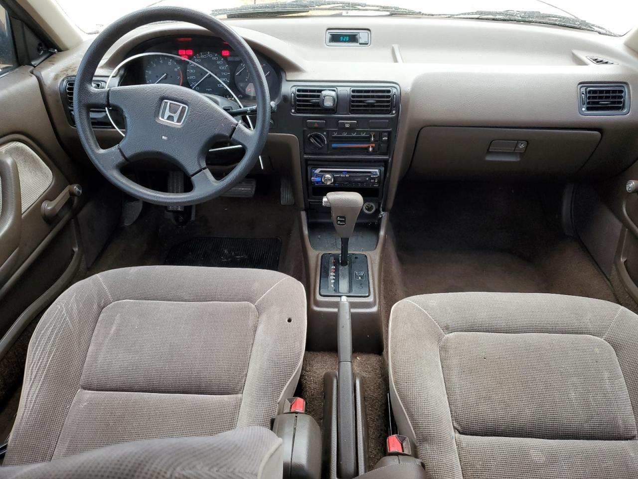 1991 Honda Accord VIN 1HGCB7649MA181918 Copart auction photo, front end damage thumbnail 8