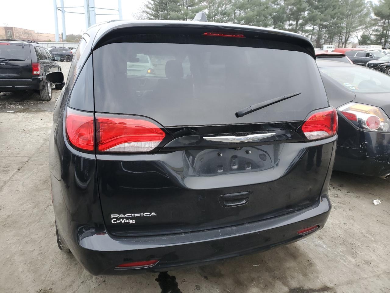 2017 Chrysler Pacifica VIN 2C4RC1DG1HR663686 Copart auction photo, front end damage thumbnail 6