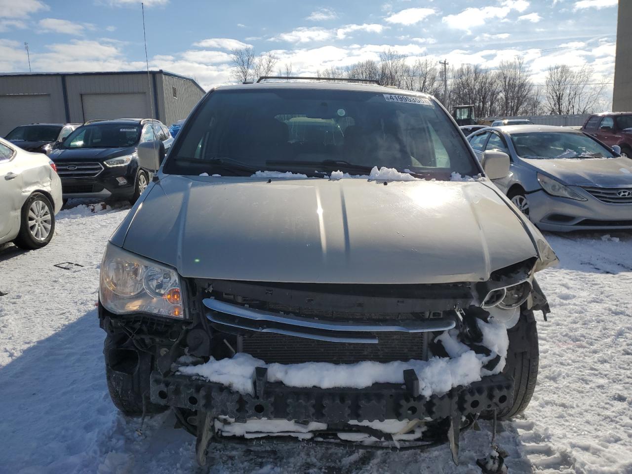 2013 Chrysler Town & Country VIN 2C4RC1BG6DR630860 Copart auction photo, front end damage thumbnail 5