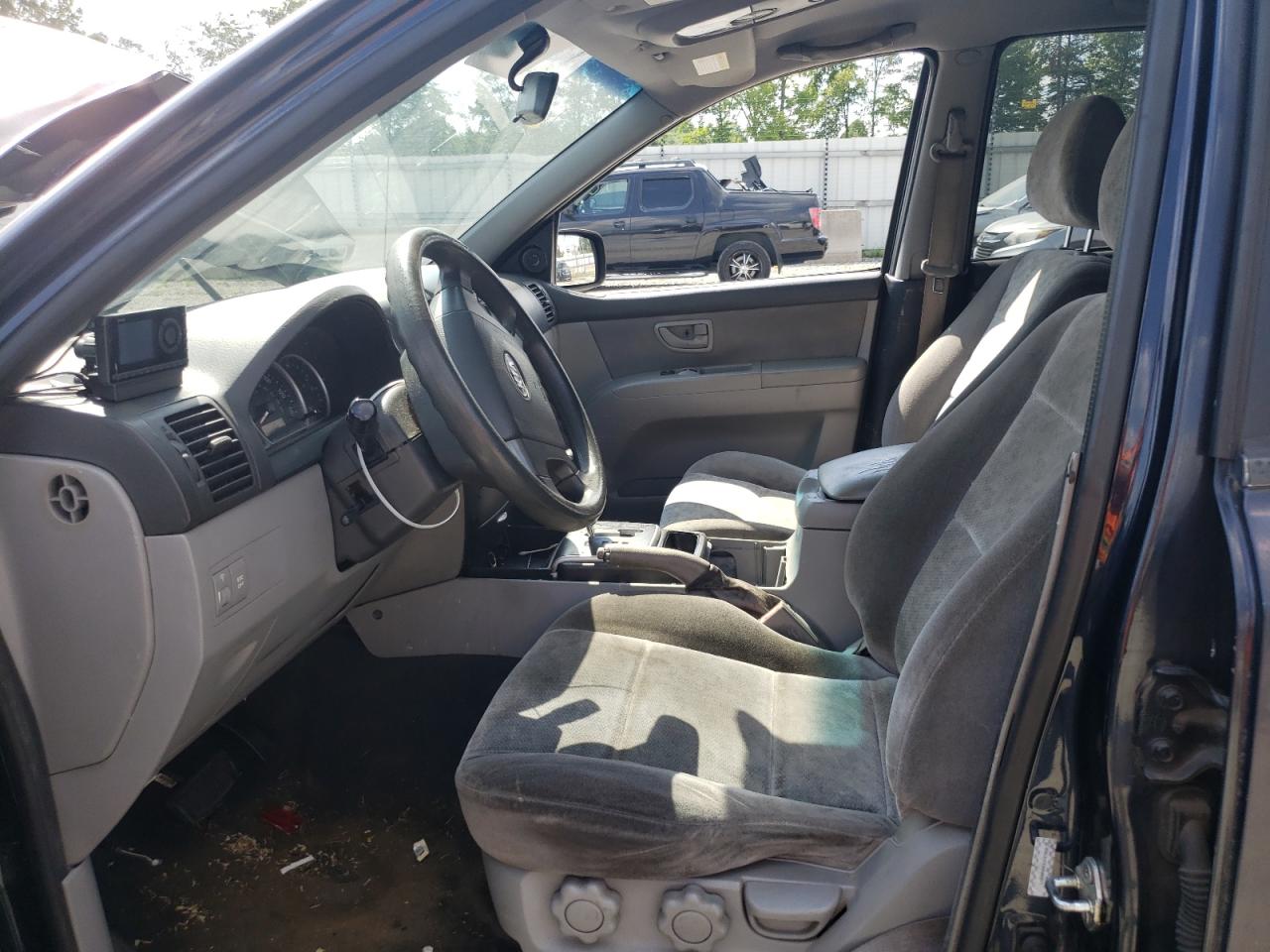 2009 KIA Sorento VIN KNDJD735495889071 Copart auction photo, front end damage thumbnail 7