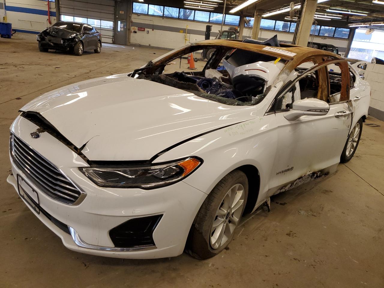 2019 Ford Fusion VIN 3FA6P0MU1KR131353 Copart auction photo, burn / rear end damage thumbnail 2