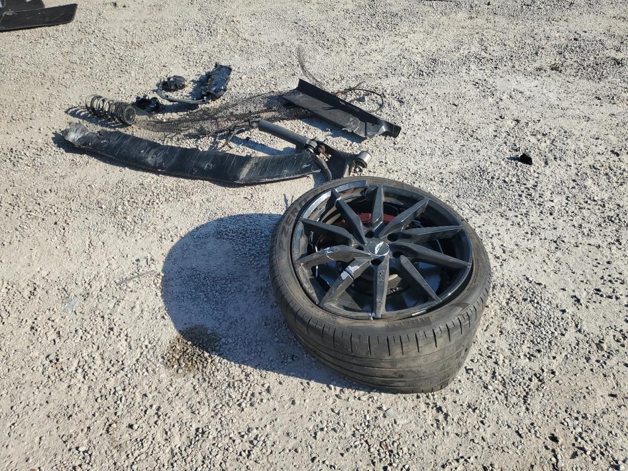 2020 Aston Martin Vantage VIN SCFSMGAWXLGN03122 Copart auction photo, all over damage thumbnail 14