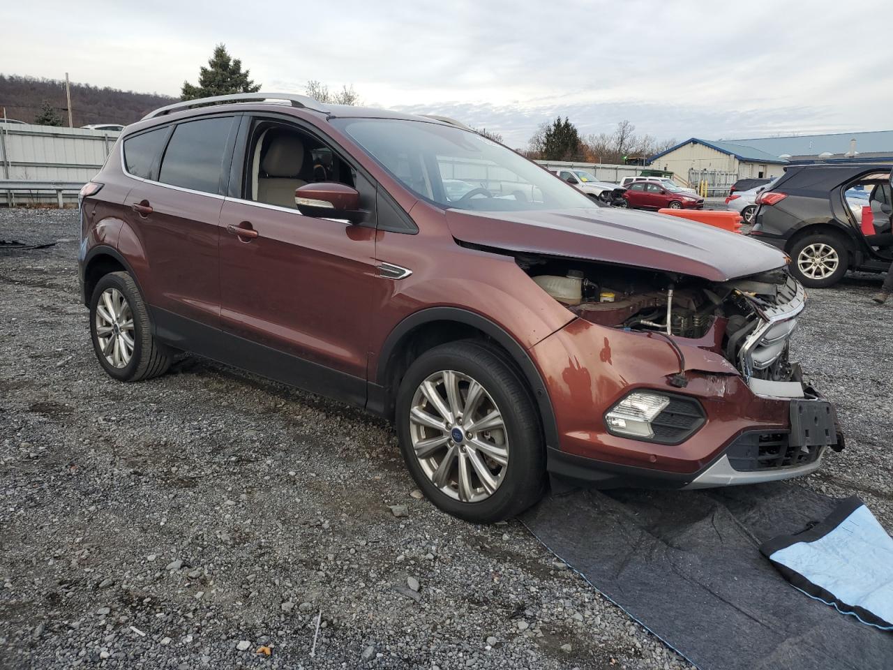 2018 Ford Escape VIN 1FMCU9J9XJUB30232 Copart auction photo, front end / undercarriage damage thumbnail 4