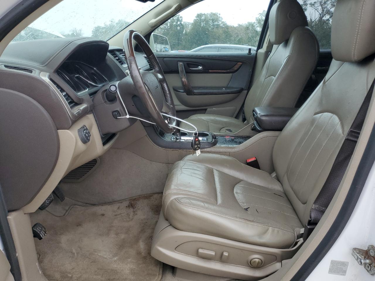 2016 GMC Acadia VIN 1GKKVTKD7GJ114596 Copart auction photo, front end / minor dent/scratches damage thumbnail 7