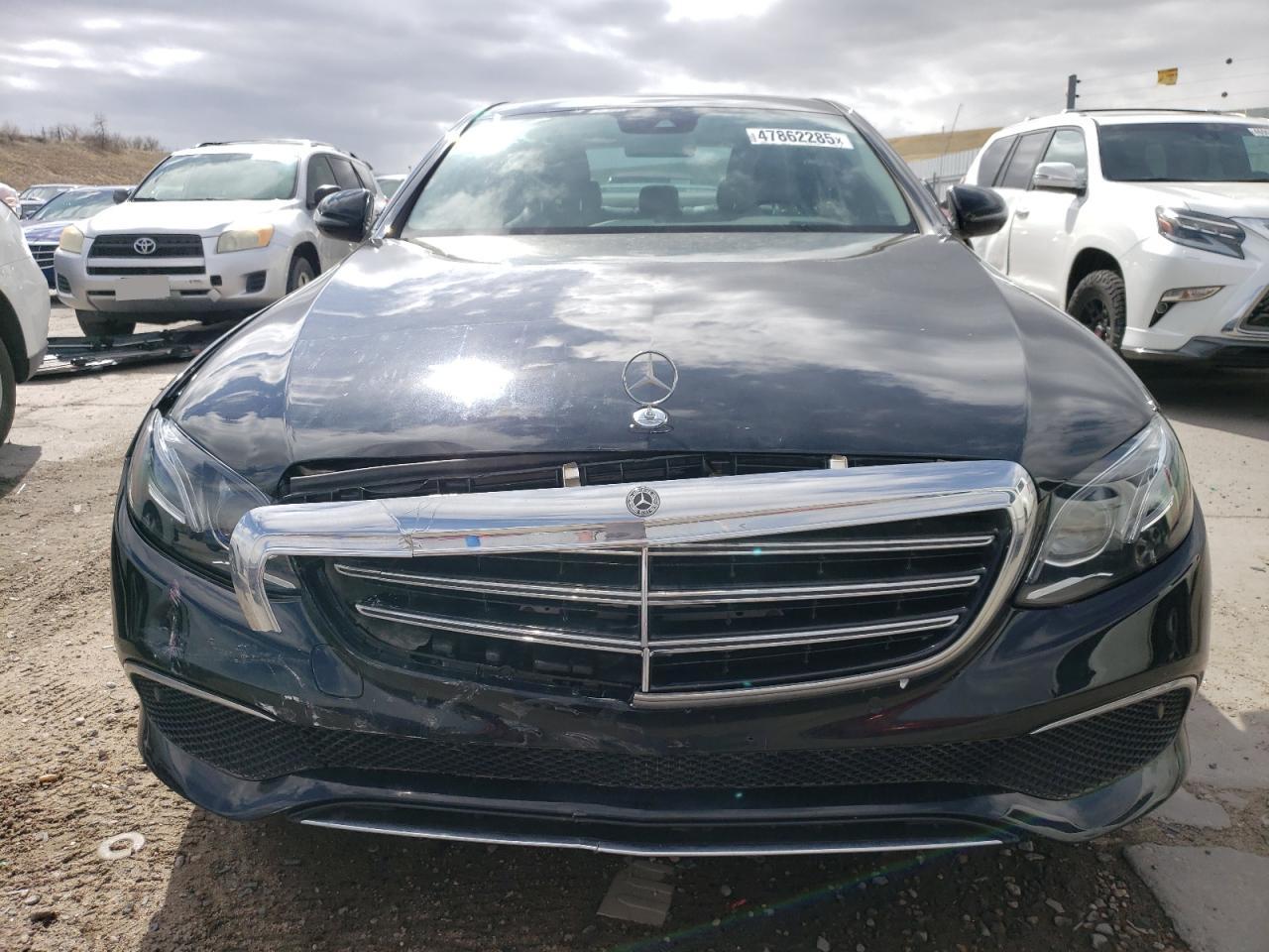 2018 Mercedes-Benz E-klasse VIN WDDZF4KB4JA305224 Copart auction photo, front end / hail damage thumbnail 5