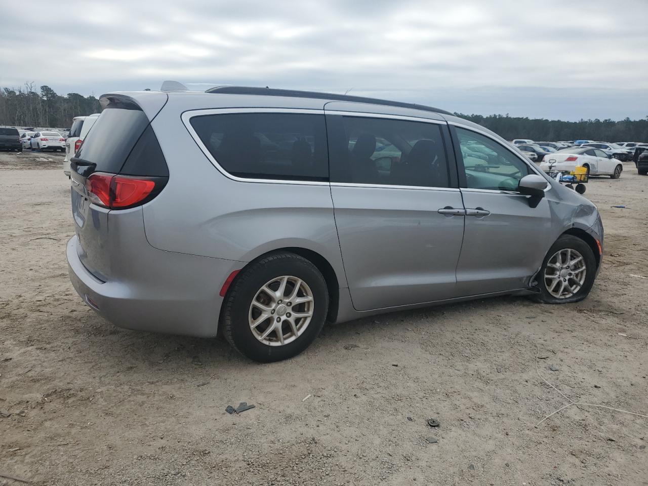 2020 Chrysler Voyager VIN 2C4RC1DG1LR145070 Copart auction photo, front end damage thumbnail 3