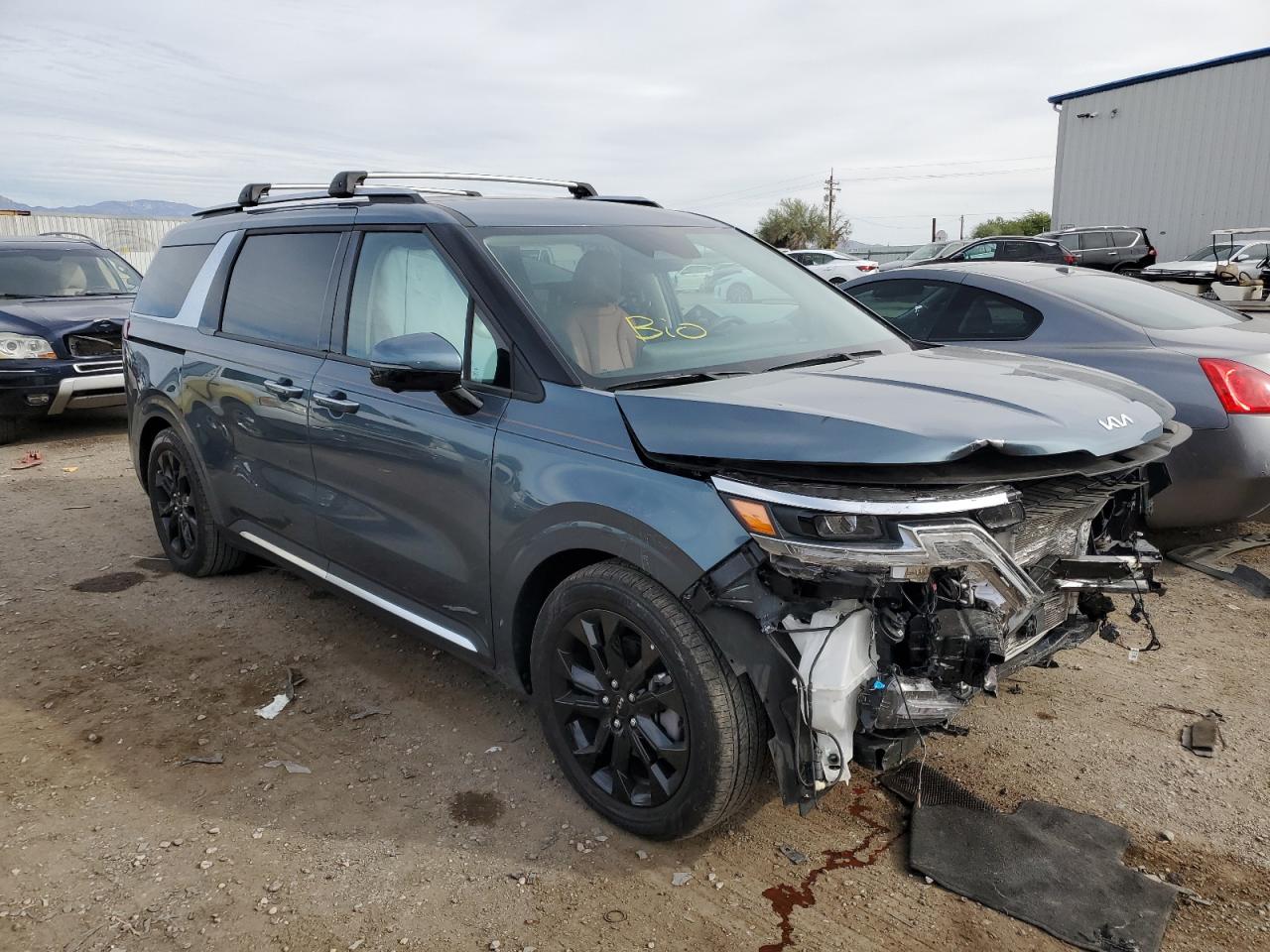 2022 KIA Carnival VIN KNDNE5H33N6176726 Copart auction photo, front end / frame damage damage thumbnail 4