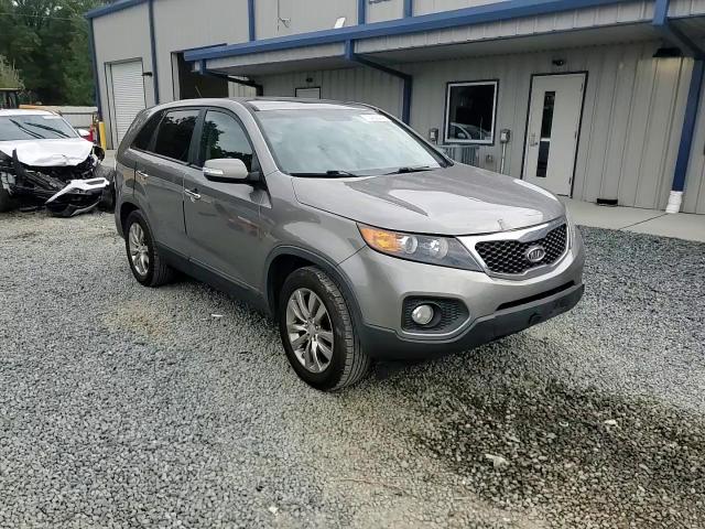 2011 KIA Sorento VIN 5XYKU4A25BG017099 Copart auction photo, rear end / front end damage thumbnail 12