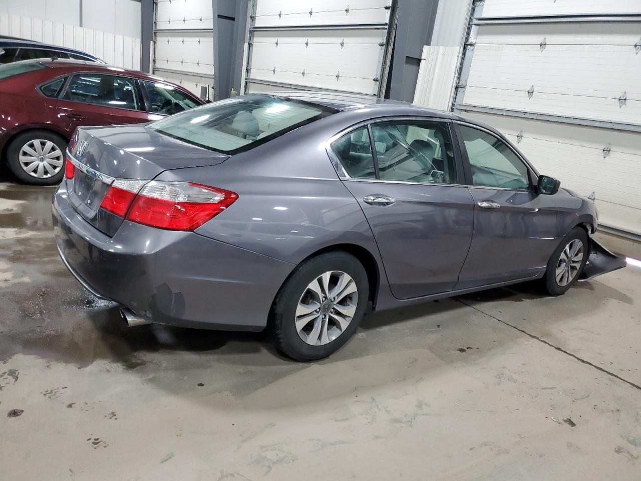 2015 Honda Accord VIN 1HGCR2F32FA197404 Copart auction photo, front end damage thumbnail 3