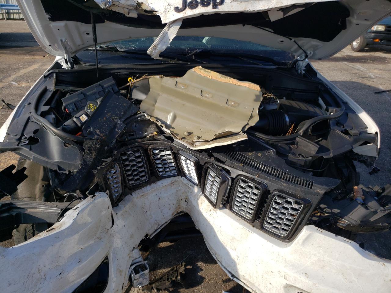 2021 Jeep Grand Cherokee VIN 1C4RJEAG3MC713055 Copart auction photo, front end damage thumbnail 13