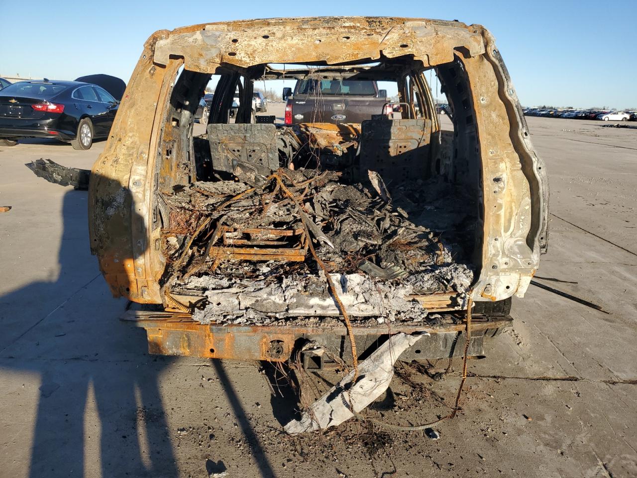 2017 Cadillac Escalade VIN 1GYS4DKJ3HR292948 Copart auction photo, burn damage thumbnail 6
