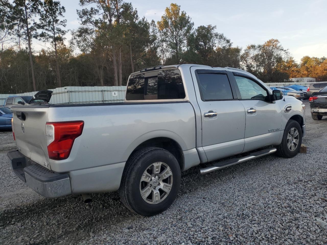 2017 Nissan Titan VIN 1N6AA1EK1HN542978 Copart auction photo, front end / top/roof damage thumbnail 3