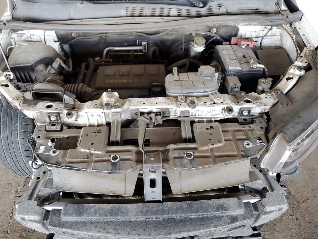 2020 Chevrolet Trax VIN KL7CJKSB9LB064693 Copart auction photo, front end / side damage thumbnail 11