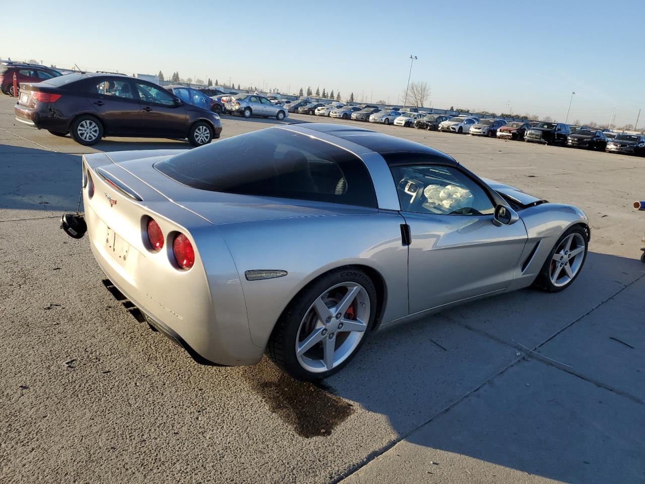 2005 Chevrolet Corvette VIN 1G1YY24U155120588 Copart auction photo, front end / rear end damage thumbnail 3