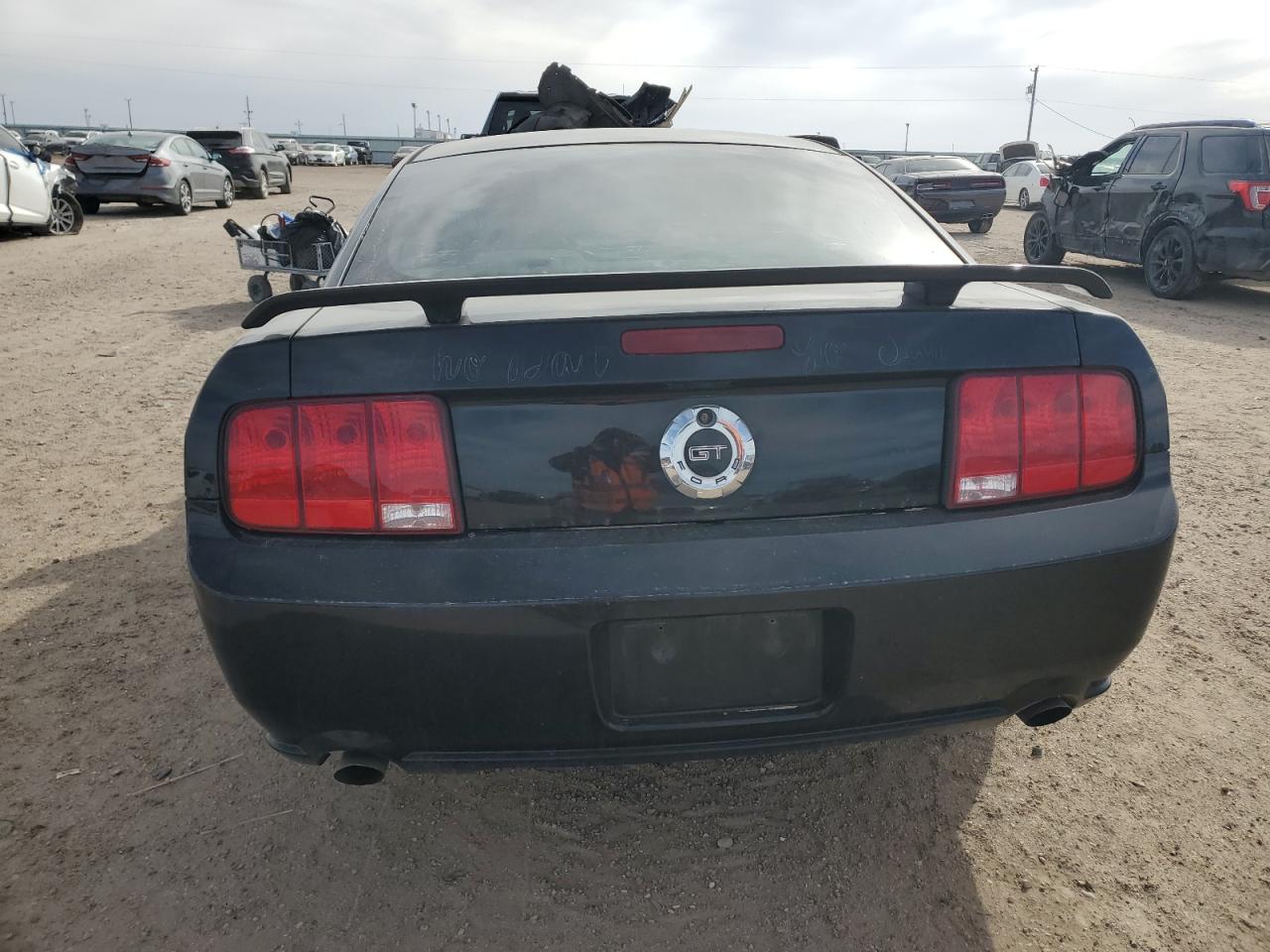 2006 Ford Mustang VIN 1ZVFT82H265197930 Copart auction photo, front end damage thumbnail 6