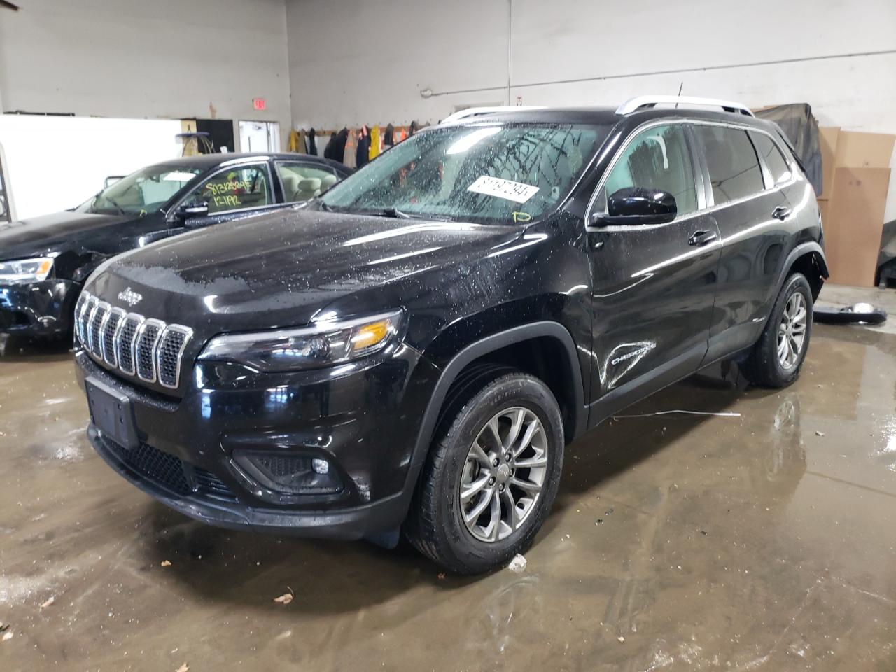 2019 Jeep Grand Cherokee VIN 1C4PJMLX3KD375730