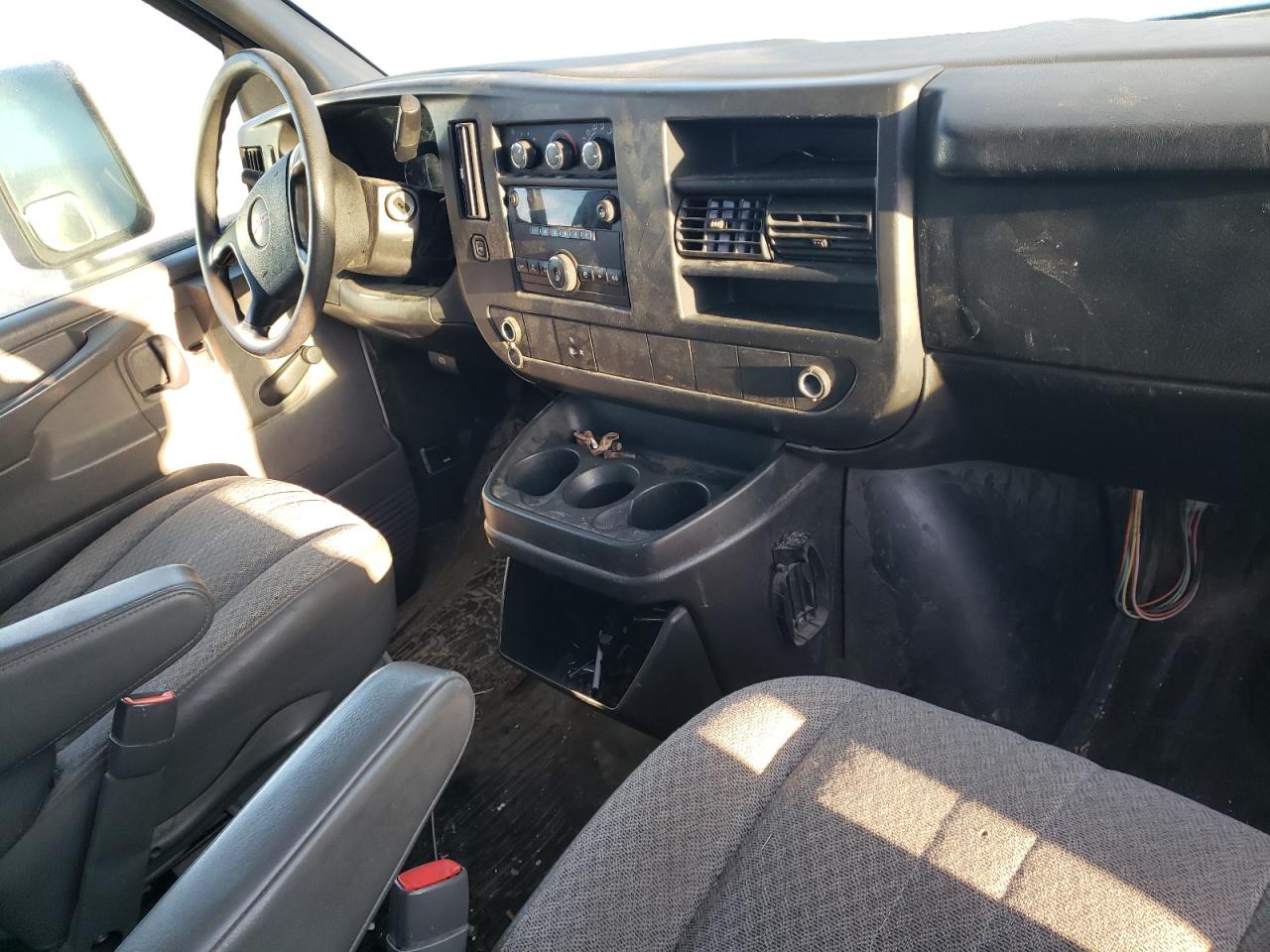 2014 GMC Savana VIN 1GD374CGXE1101164 Copart auction photo, front end damage thumbnail 8