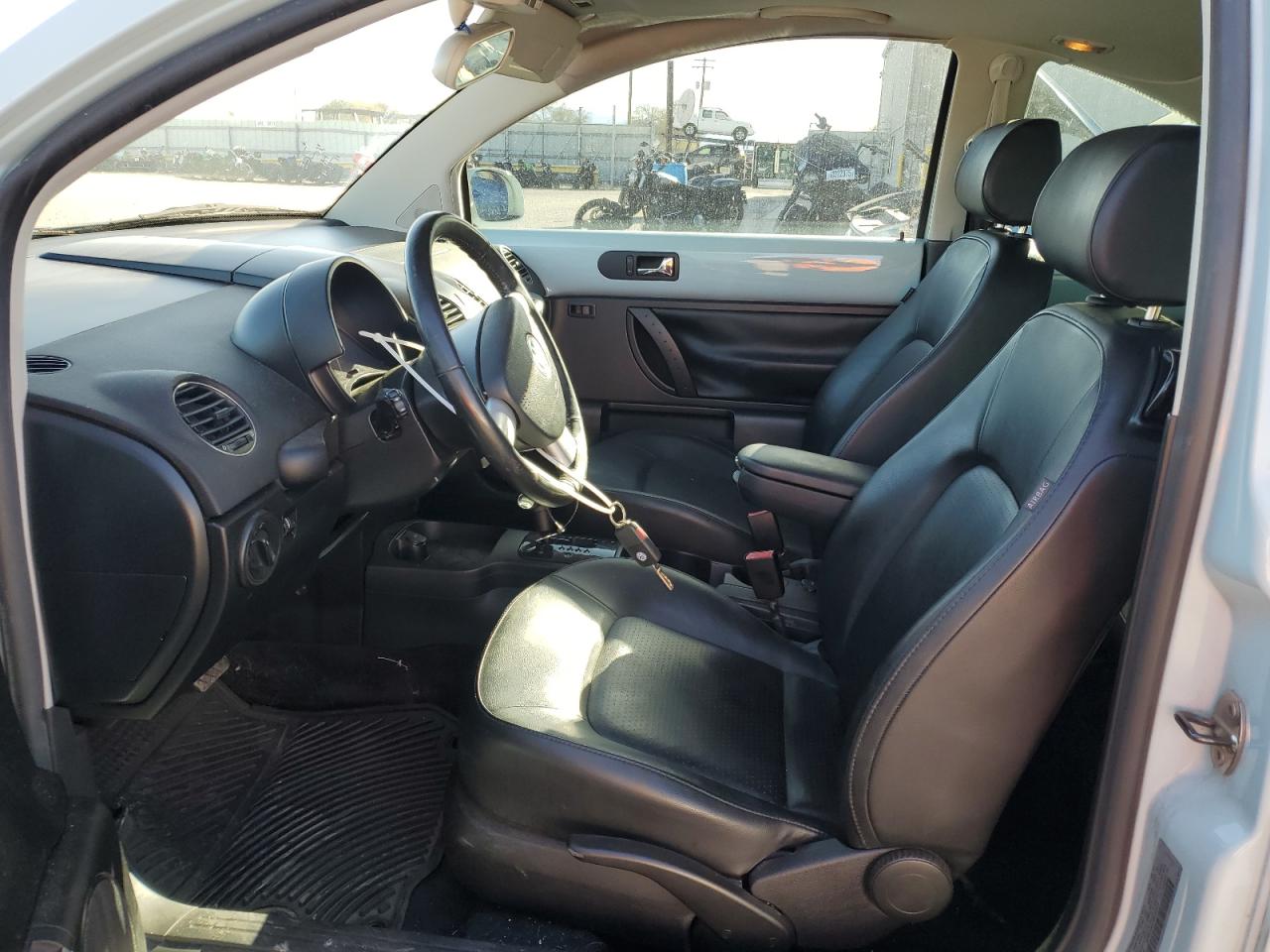 2010 Volkswagen Beetle VIN 3VWRG3AGXAM036824 Copart auction photo, undercarriage / front end damage thumbnail 7
