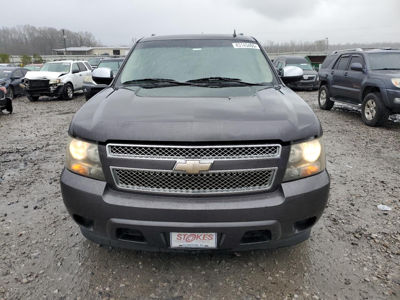 2010 Chevrolet Suburban VIN 1GNUCHE0XAR246347 Copart auction photo, rear end damage thumbnail 5