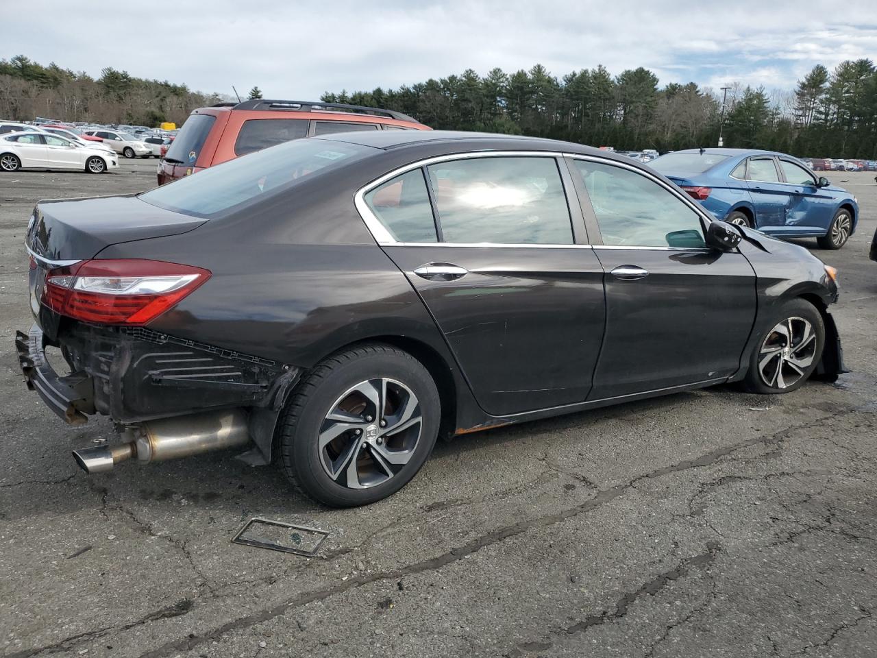 2016 Honda Accord VIN 1HGCR2F35GA098383 Copart auction photo, front end / rear end damage thumbnail 3