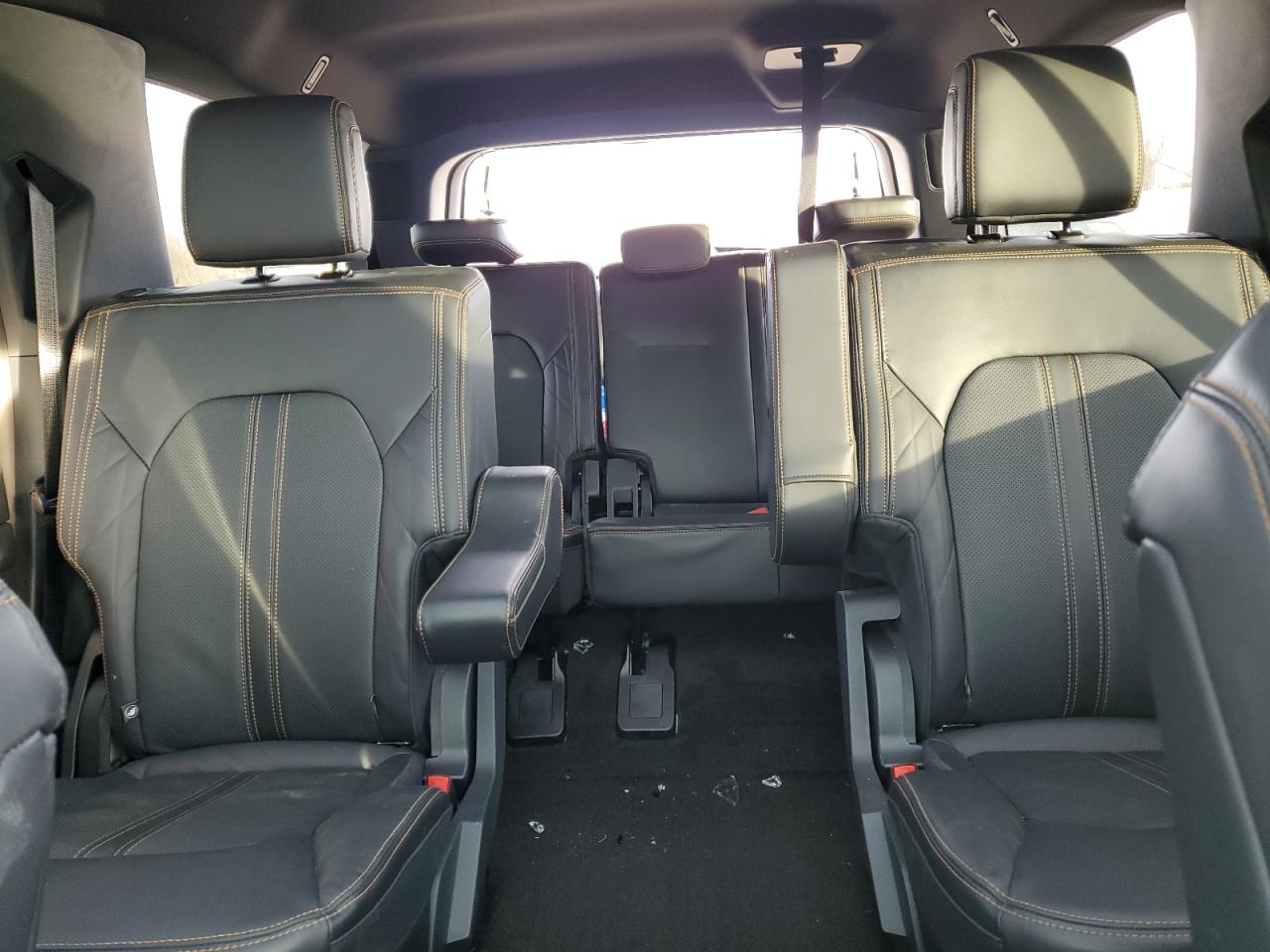 2023 Ford Expedition VIN 1FMJK1M87PEA27287 Copart auction photo, rear end / minor dent/scratches damage thumbnail 10