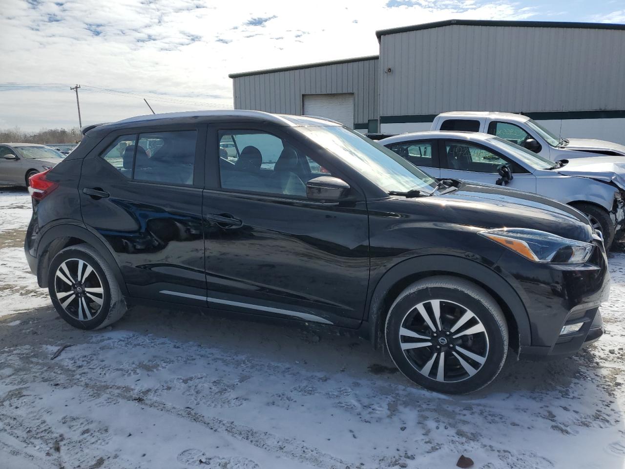 2019 Nissan Kicks VIN 3N1CP5CU9KL554747 Copart auction photo, rear end / side damage thumbnail 4