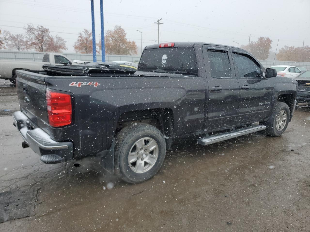 2016 Chevrolet Silverado VIN 1GCVKREC8GZ178333 Copart auction photo, front end / side damage thumbnail 3