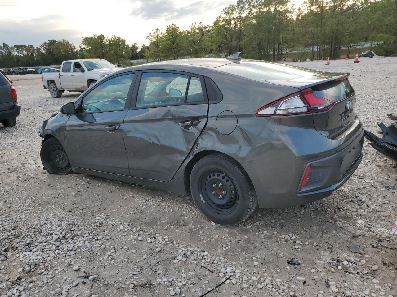 2022 Hyundai IONIQ VIN KMHC65LC2NU281342 Copart auction photo, side / front end damage thumbnail 2