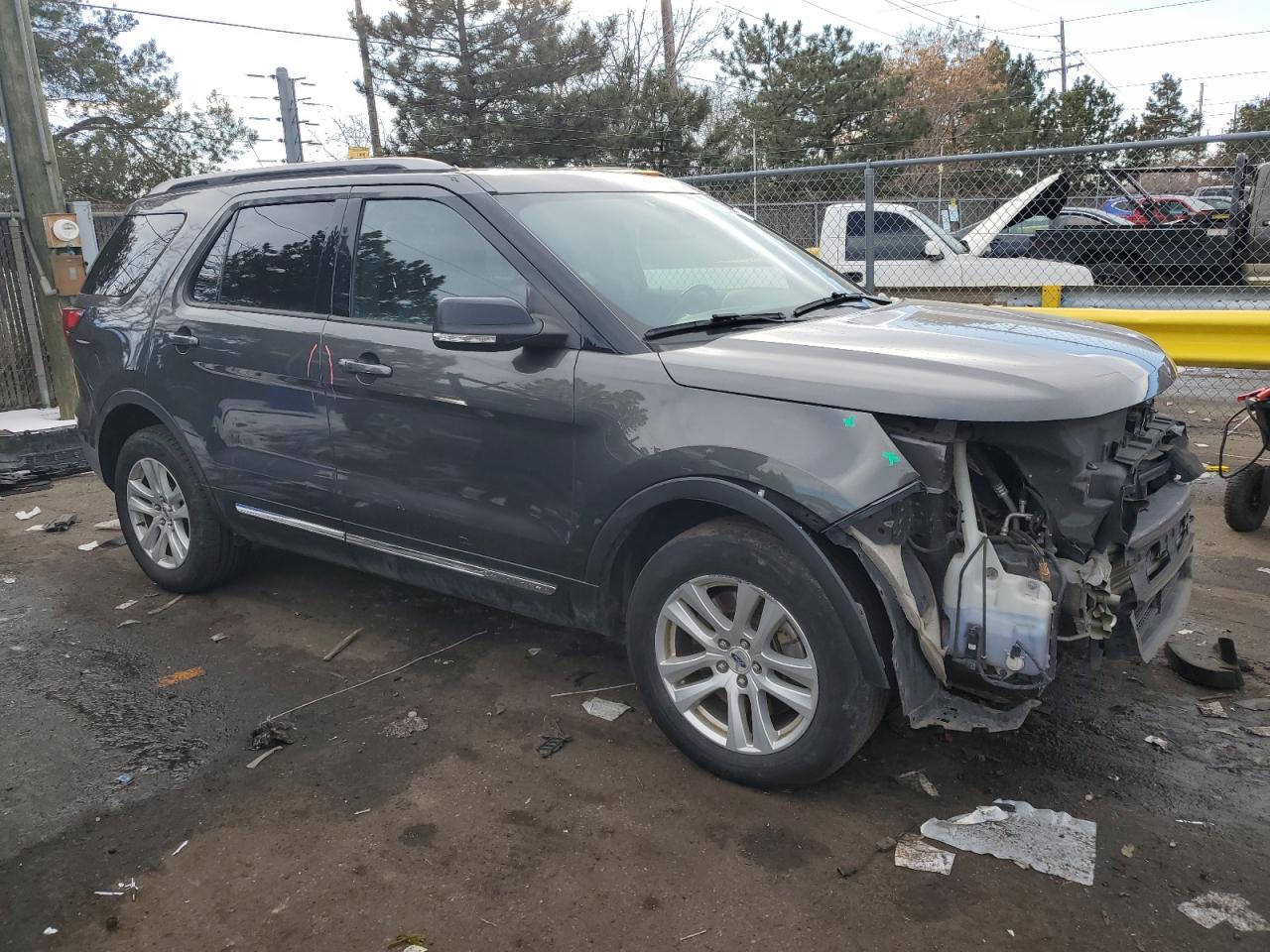 2018 Ford Explorer VIN 1FM5K8D84JGB89304 Copart auction photo, front end damage thumbnail 4