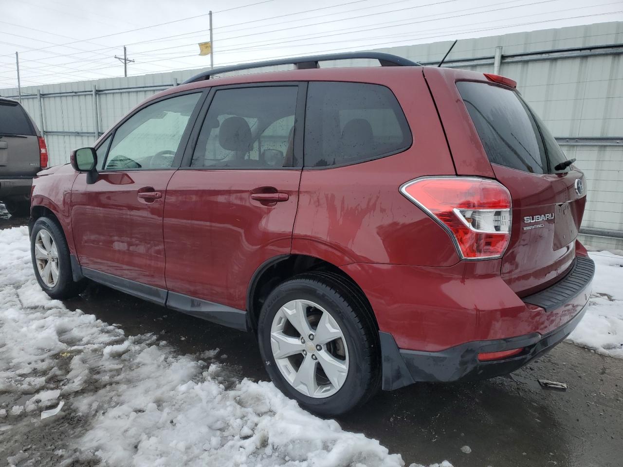 2015 Subaru Forester VIN JF2SJADC2FH441172 Copart auction photo, front end damage thumbnail 2