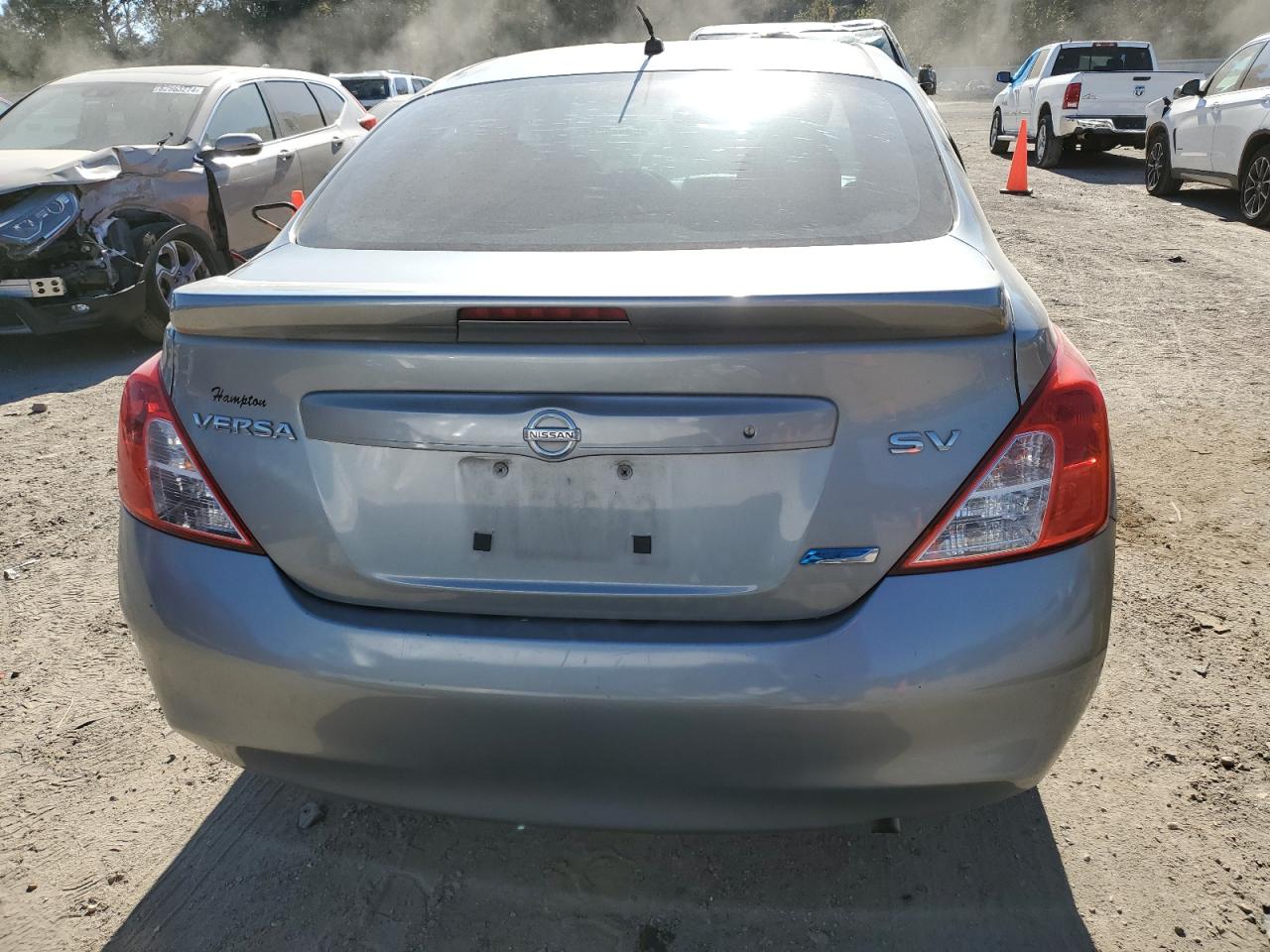 2013 Nissan Versa VIN 3N1CN7APXDL888495 Copart auction photo, side damage thumbnail 6