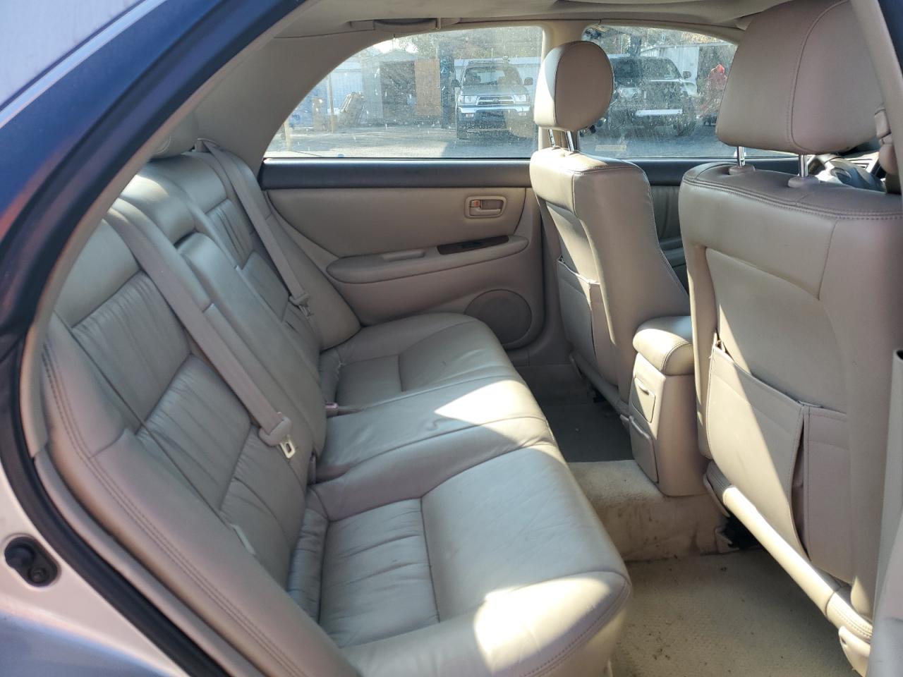 1998 Lexus ES VIN JT8BF28G7W0142437 Copart auction photo, front end / minor dent/scratches damage thumbnail 10