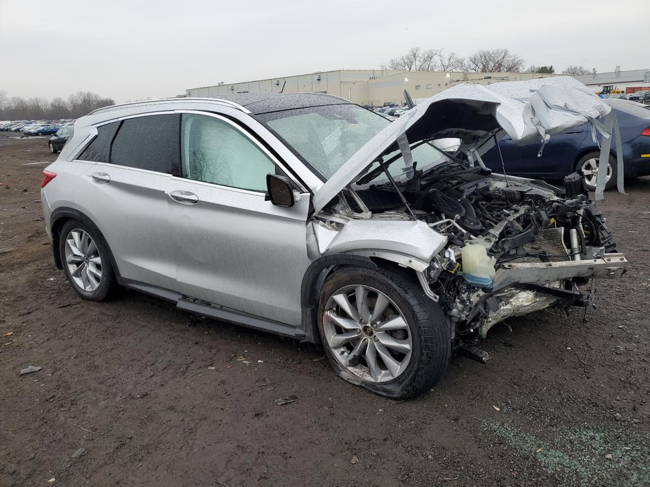 2020 Infiniti QX50 VIN 3PCAJ5M31LF106868 Copart auction photo, front end / side damage thumbnail 4
