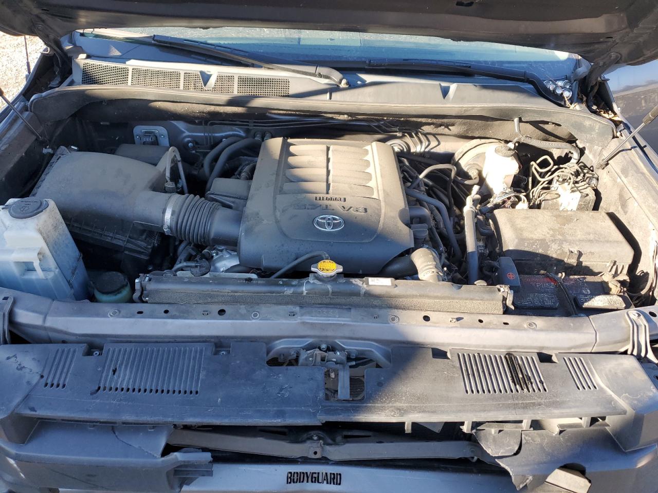 2016 Toyota Tundra VIN 5TFBY5F14GX576884 Copart auction photo, undercarriage / front end damage thumbnail 11