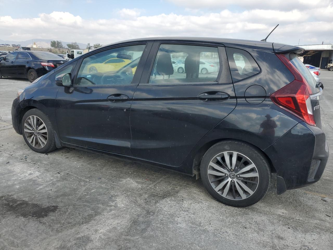2015 Honda Fit VIN 3HGGK5H89FM757891 Copart auction photo, burn damage thumbnail 2