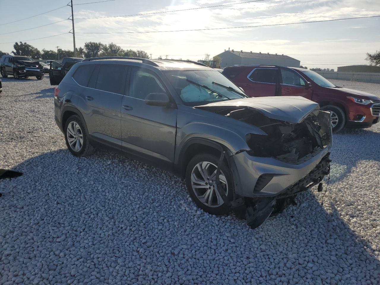 2021 Volkswagen Atlas VIN 1V2WR2CA1MC551265 Copart auction photo, front end / mechanical damage thumbnail 4